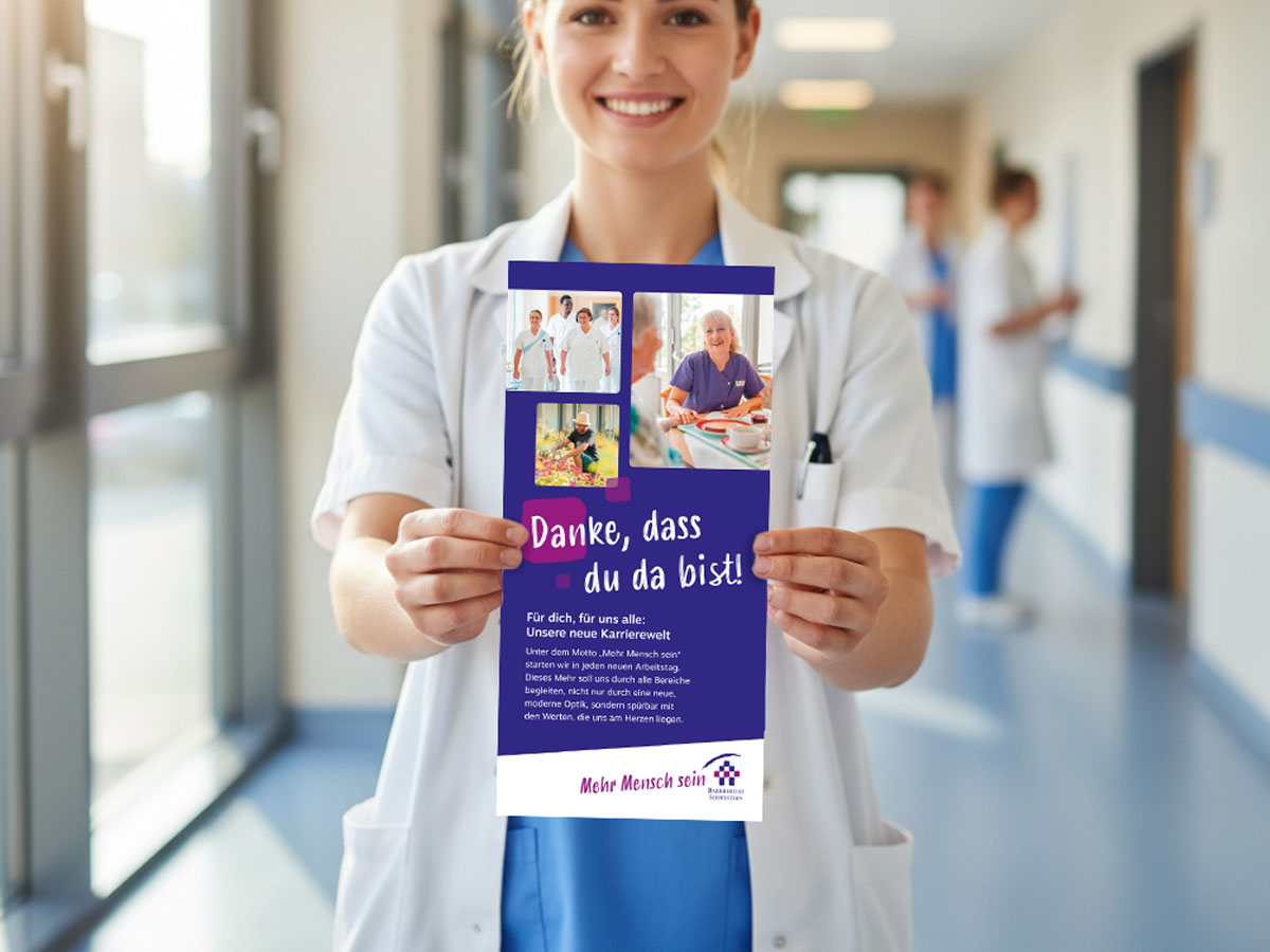 Referenz Printmaterial Flyer "Komplimente to go" zur Mitarbeiterwertschätzung für Barmherzige Schwestern – Employer Branding von twentyfourtalents