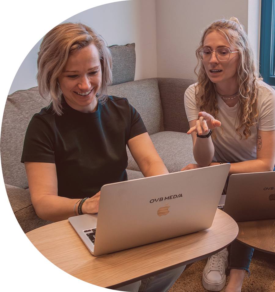 Team Meeting Auswertung Features Recruiting Employer Branding von twentyfourtalents – Experten für effiziente Recruiting-Prozesse